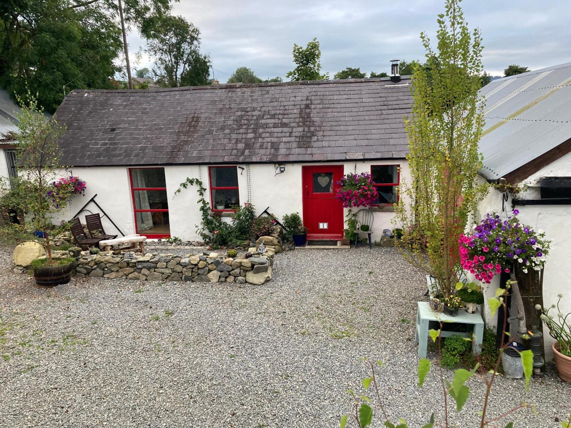 Stone Wall Cottage Castlewellan Exteriör bild