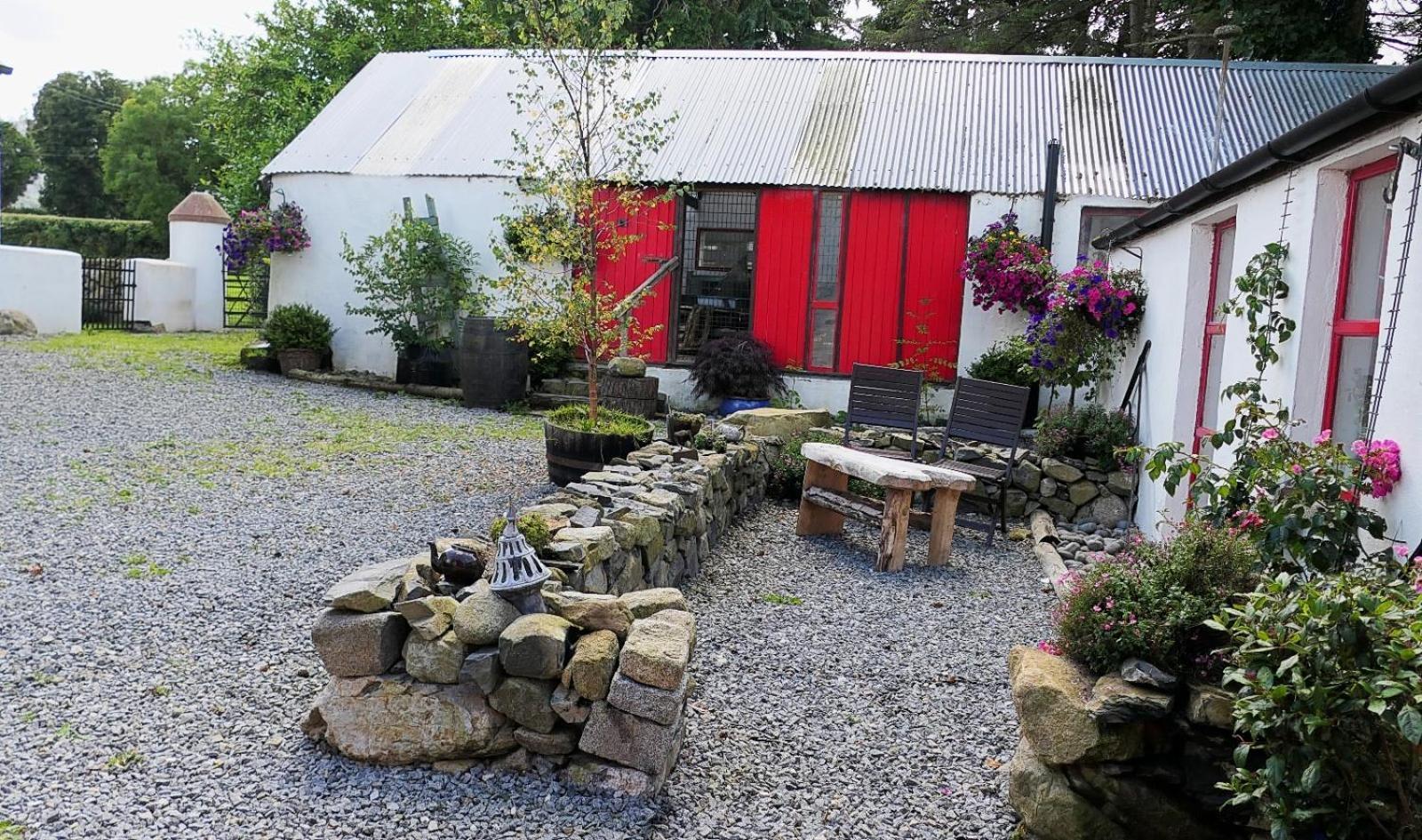 Stone Wall Cottage Castlewellan Exteriör bild